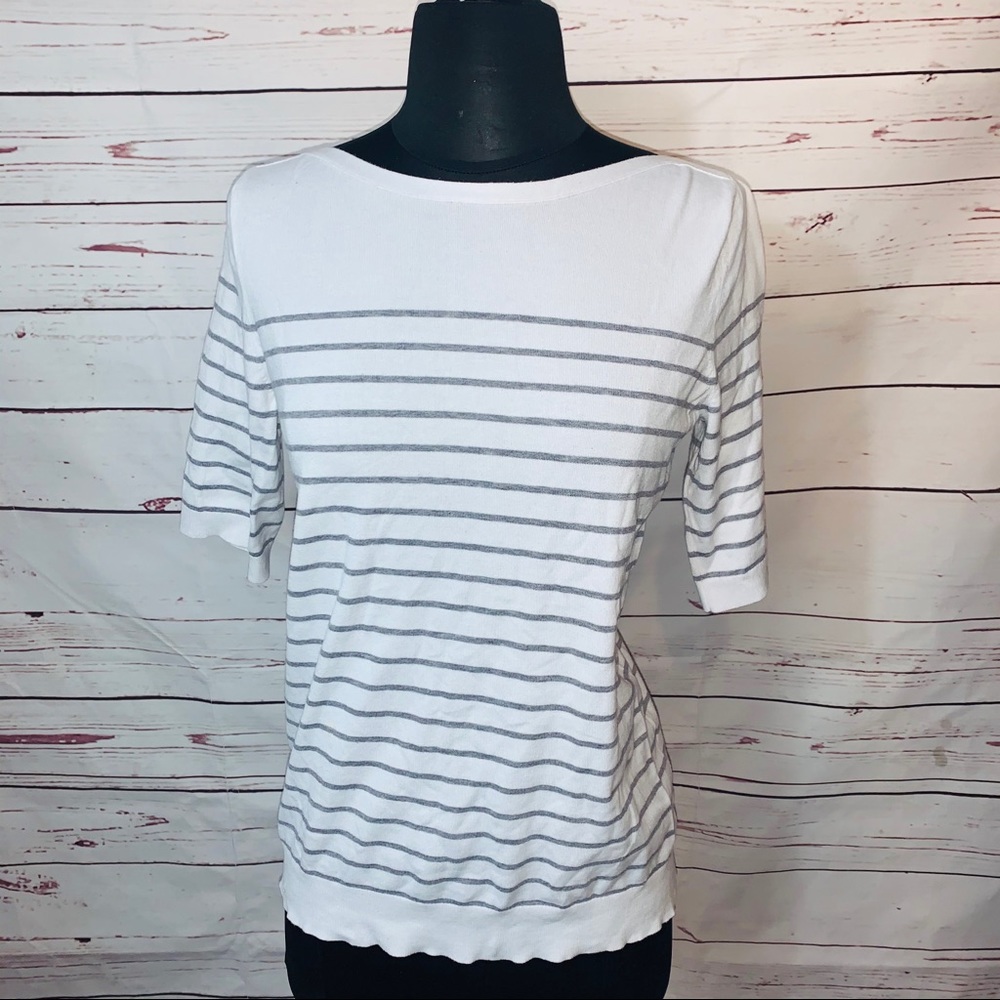 Banana Republic Sweater Knit Top  Crew Neck